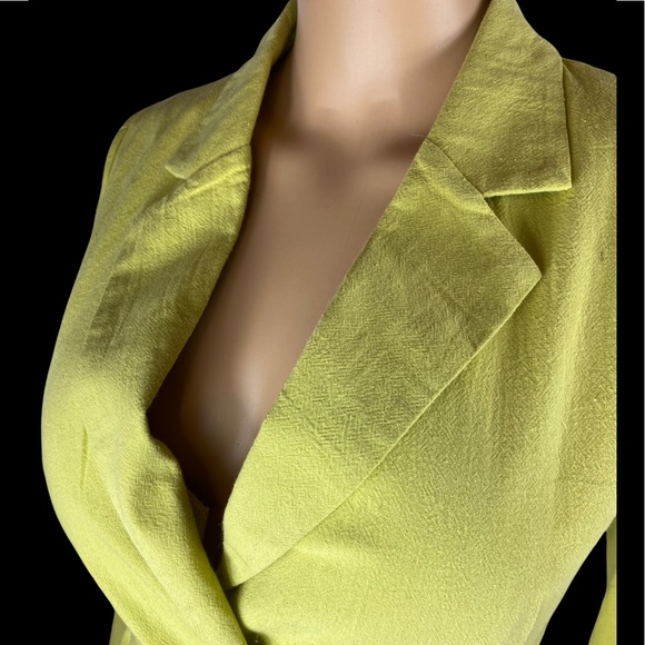Nasty gal collection Belted  chartreuse trench/ coat dress size 2 - Picture 10 of 10